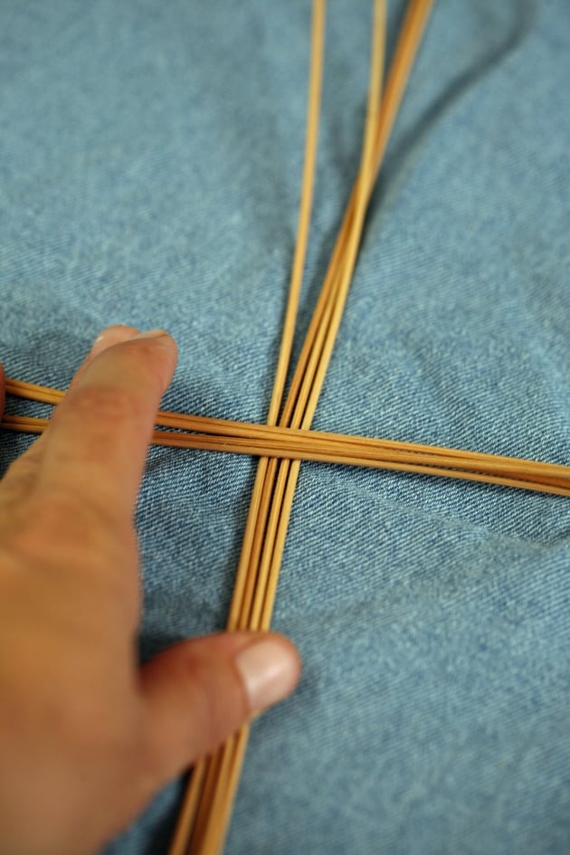 How to Weave a Basket - placing spokes