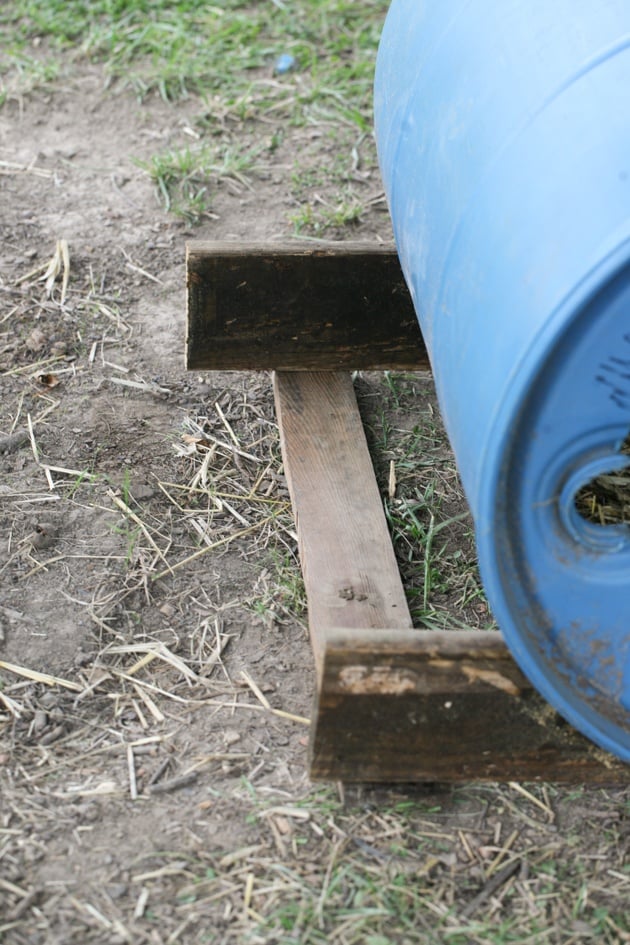 How to Build a Dog House Cheap From a Barrel - Lady Lee's Home