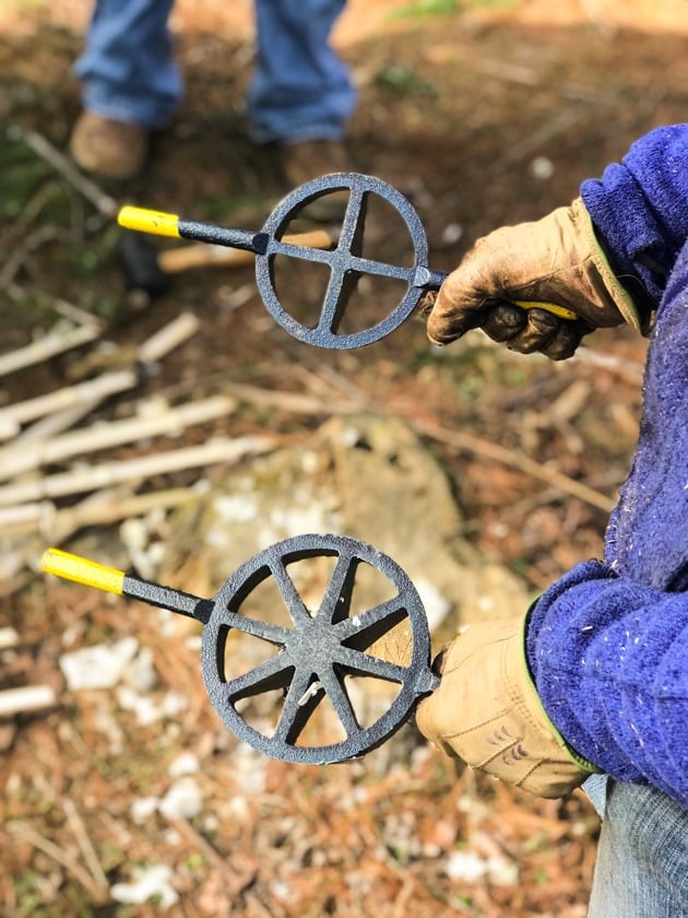 DIY Bamboo Screening. Let's learn about bamboo! It's an amazing plant that can be used for fencing and screening. Learn how to build a bamboo screen or a bamboo fence.