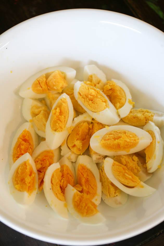 https://ladyleeshome.com/wp-content/uploads/2019/03/Mediterranean-egg-salad7.jpg