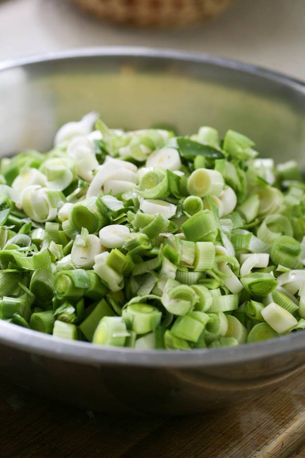 Sliced leeks in a bowl