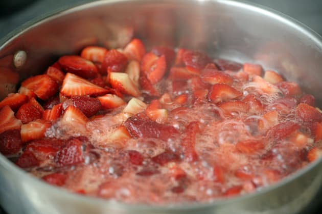 Bringing the strawberries to a boil