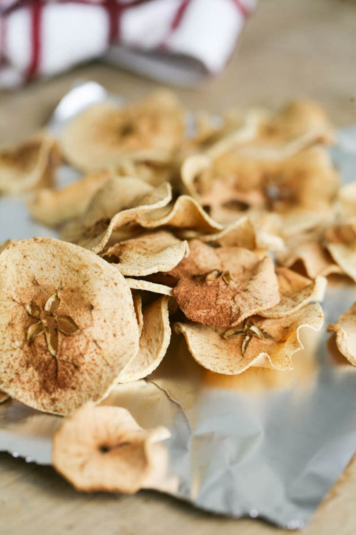 Dried apples ready for serving.