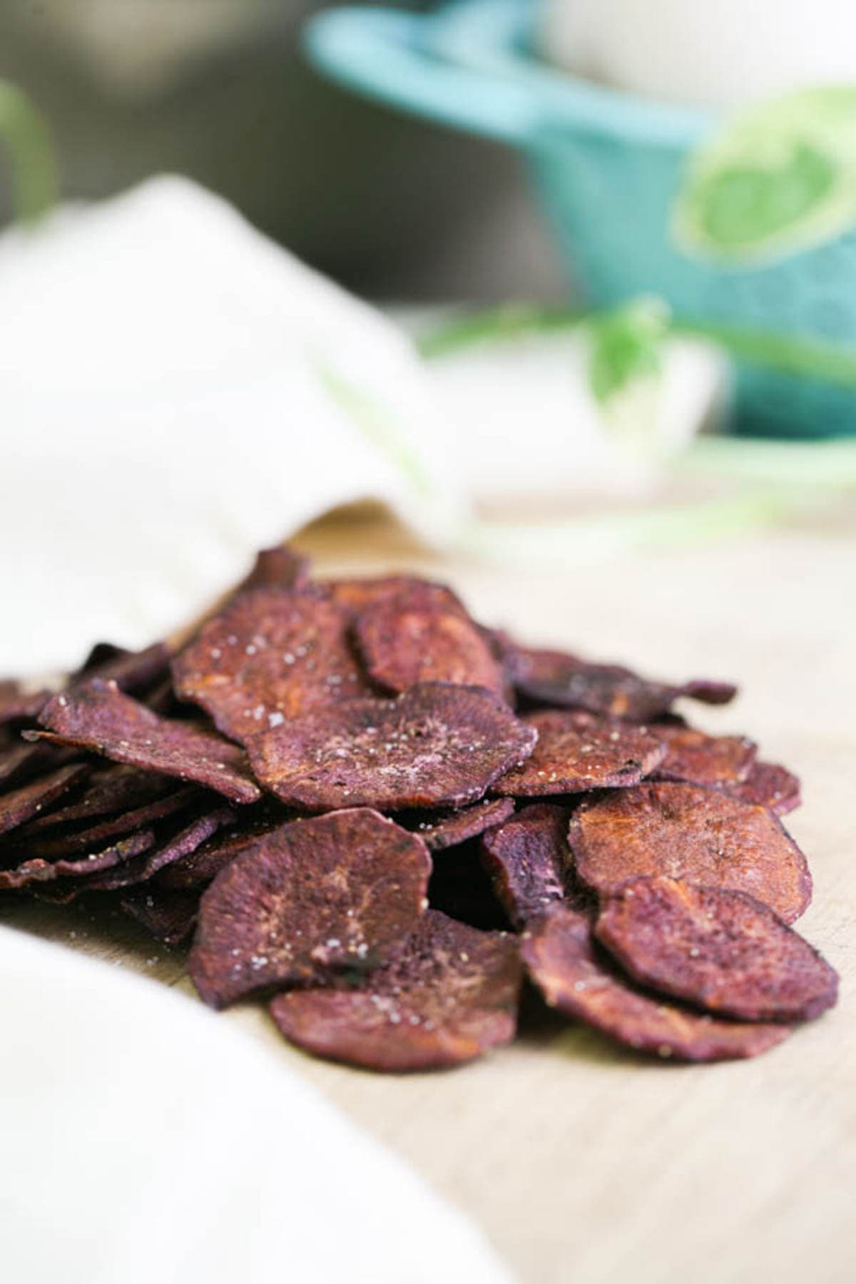 Purple sweet potato chips ready for serving.