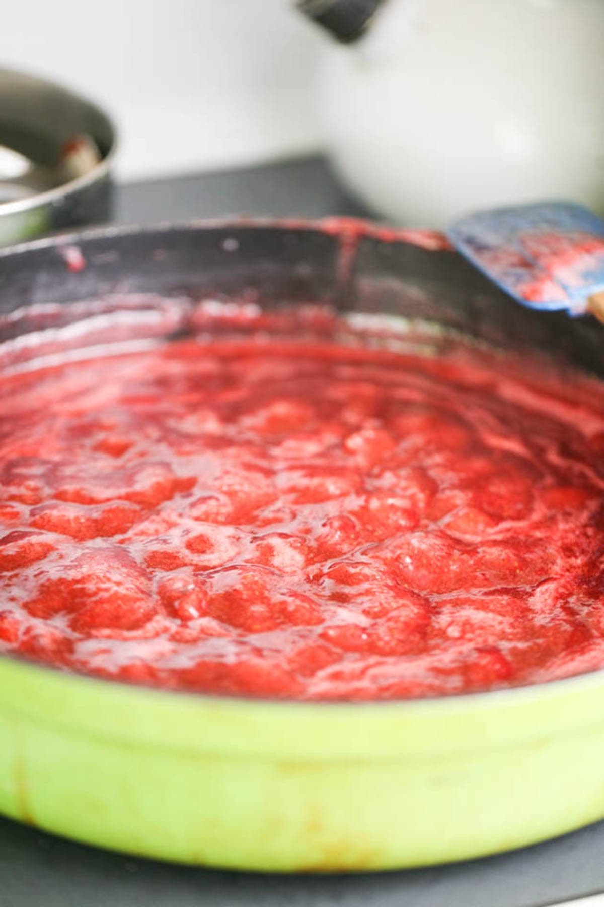 jam is ready in the pan