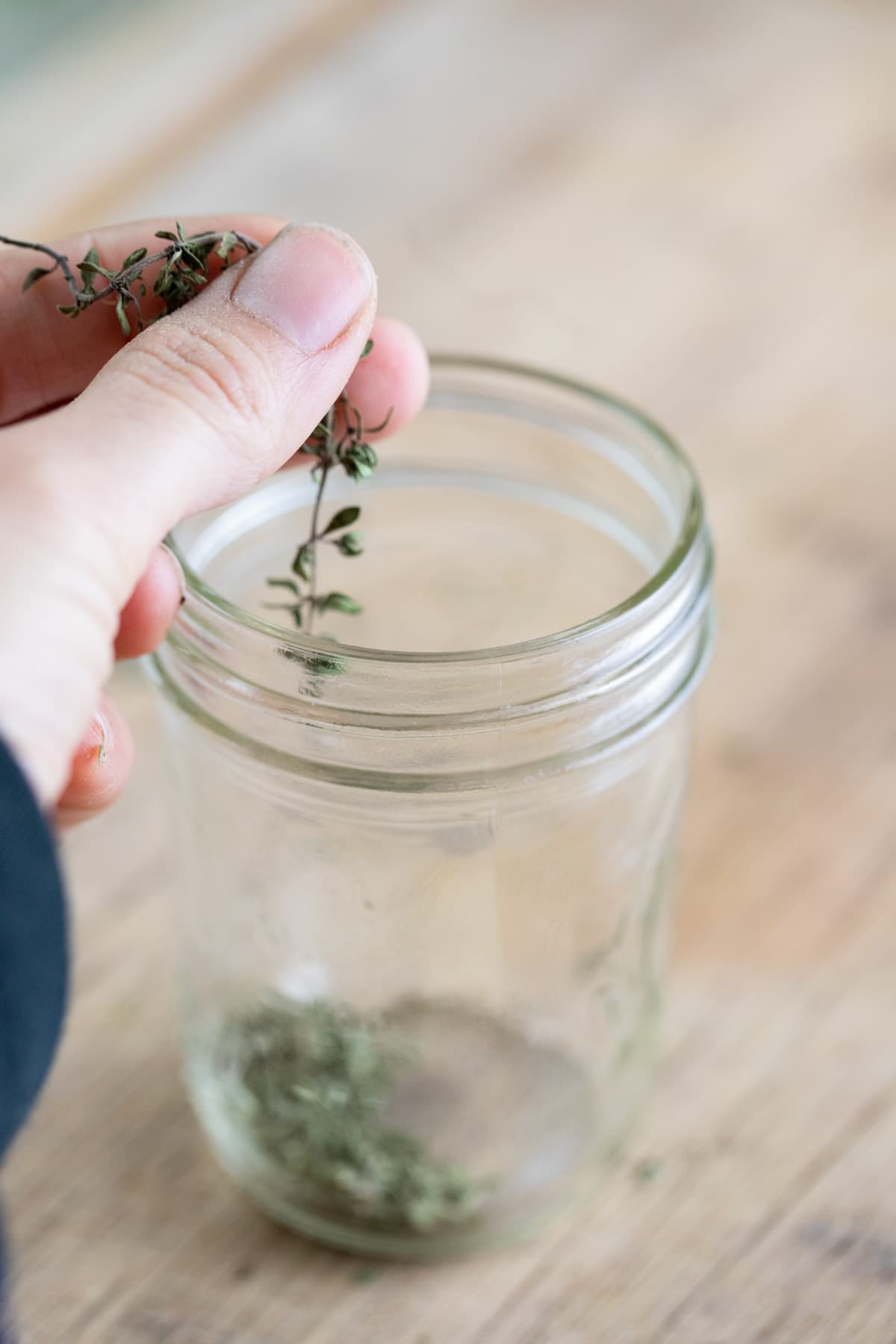 storing thyme in a jar