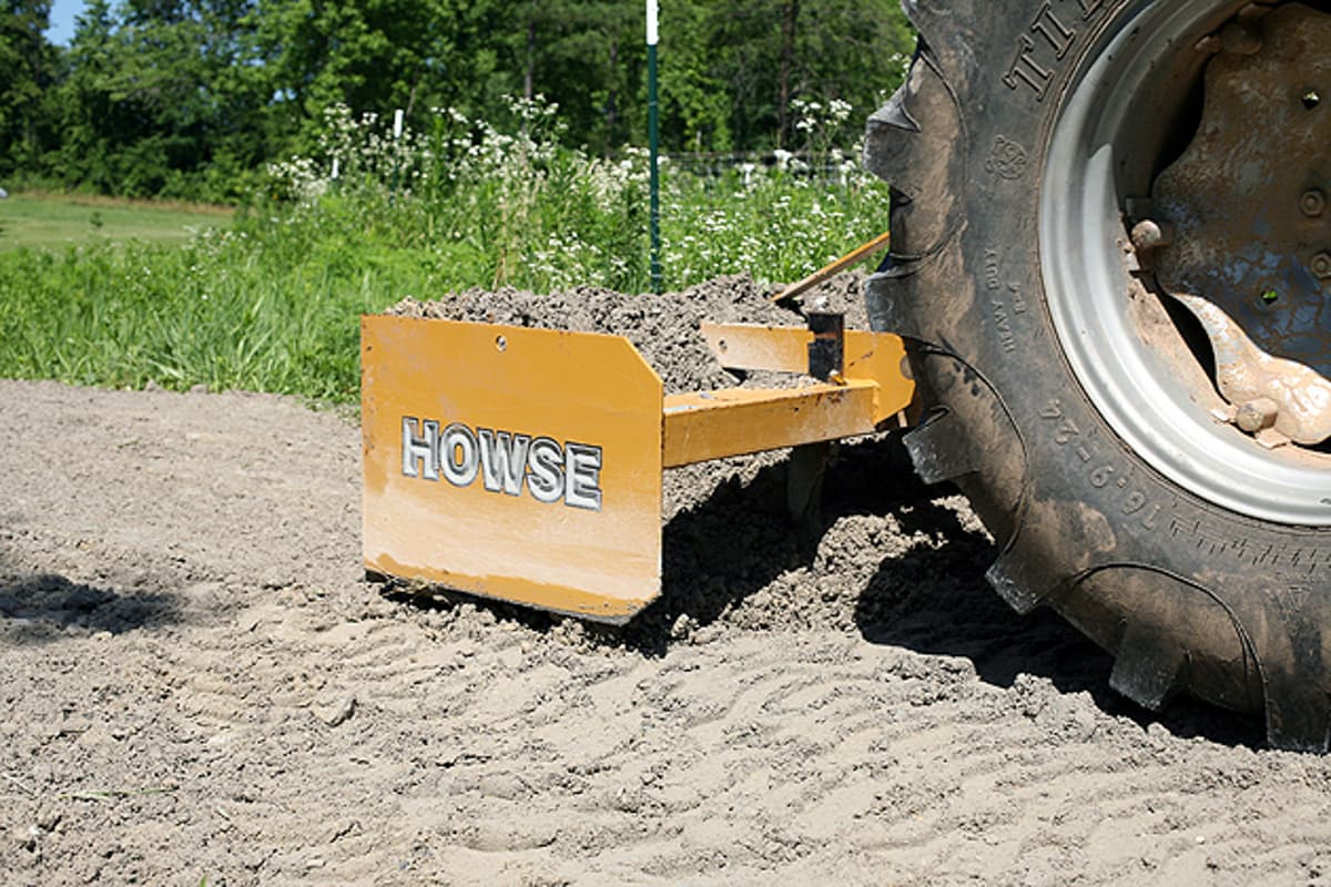 using a box blade to spread crushed concrete