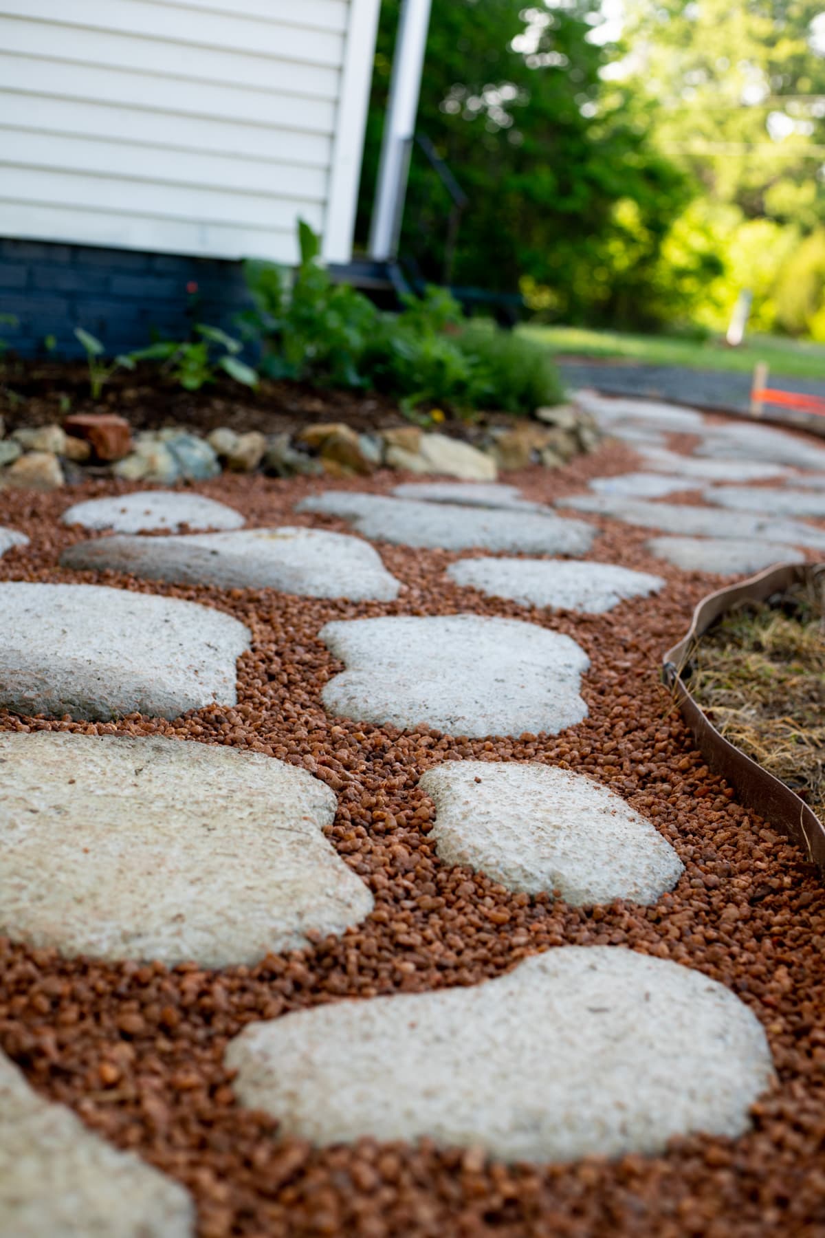 how to make your very own concrete pavers path