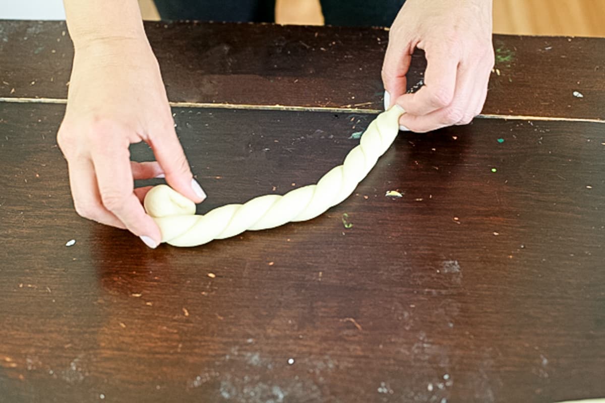 roll the wrapped strand of dough