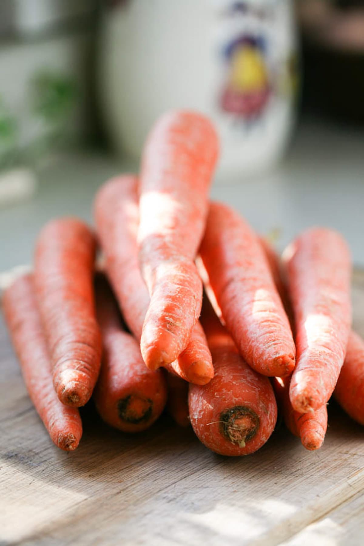 fresh carrots ready for freezing